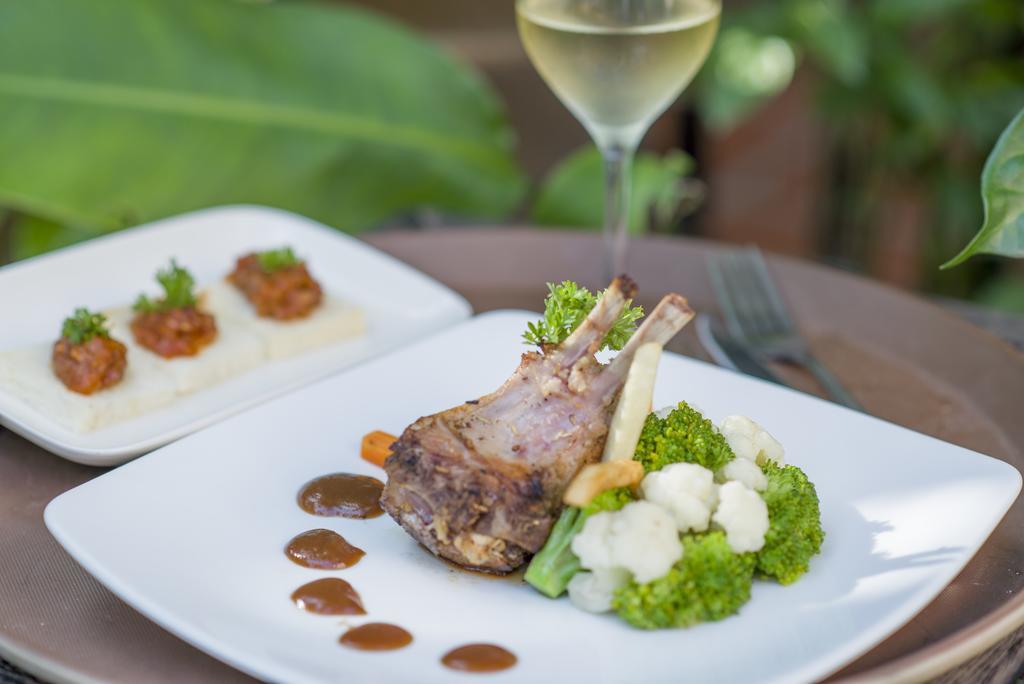 Skor Boutique Hotel Siem Reap Exterior photo