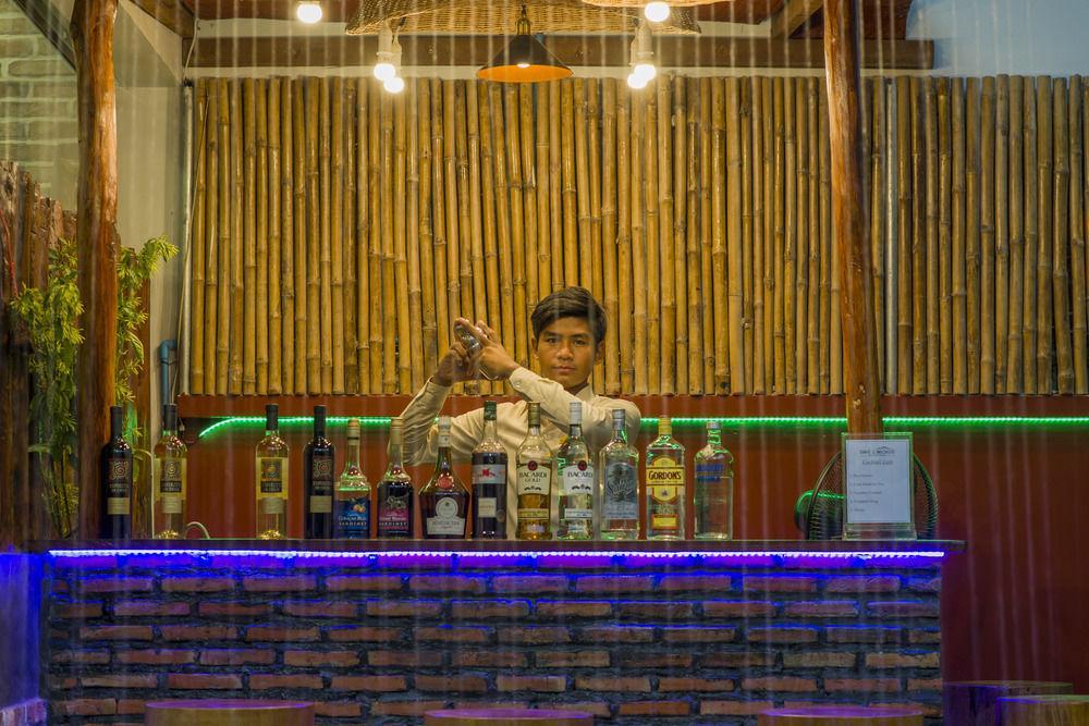 Skor Boutique Hotel Siem Reap Exterior photo